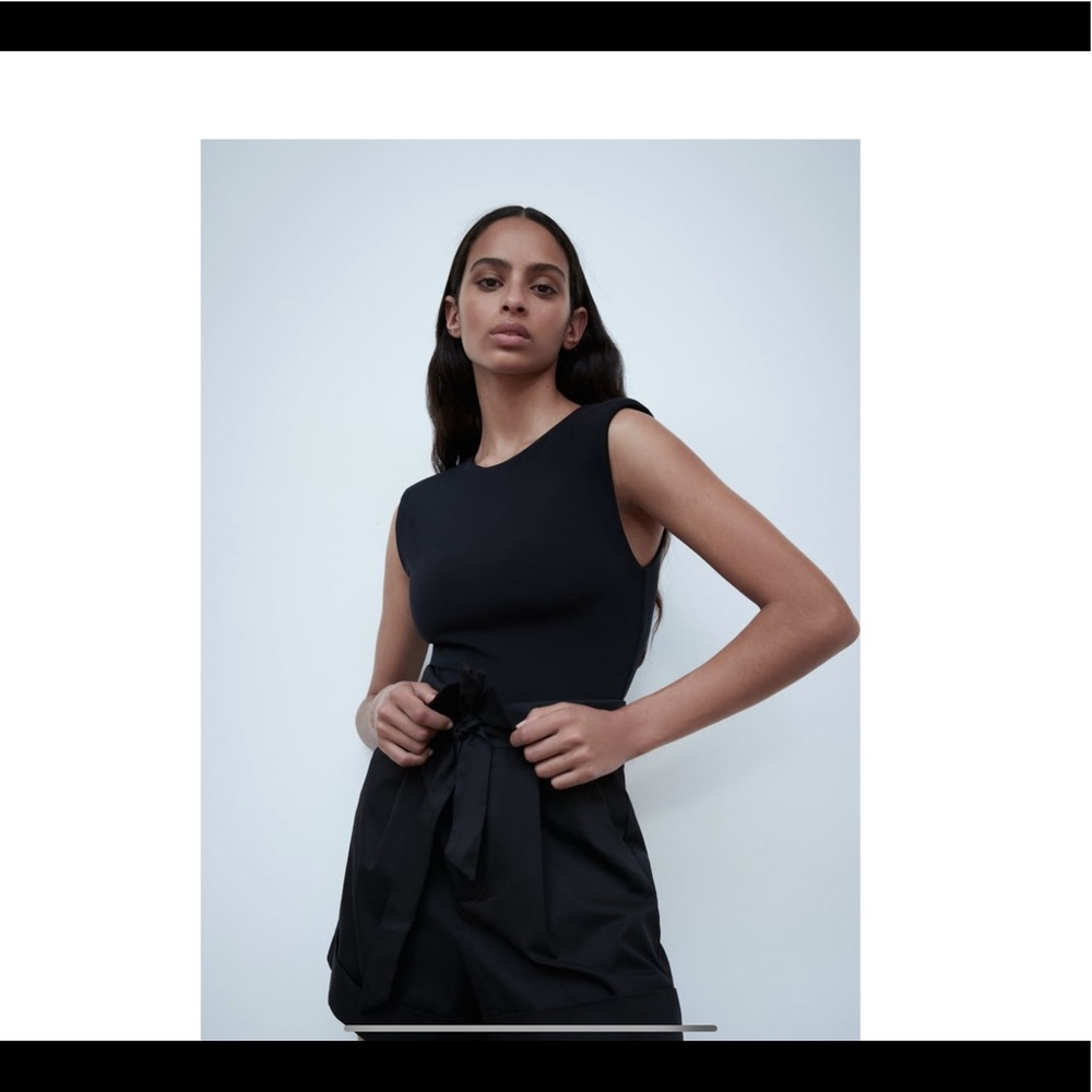 Zara high waisted short with bow tie.